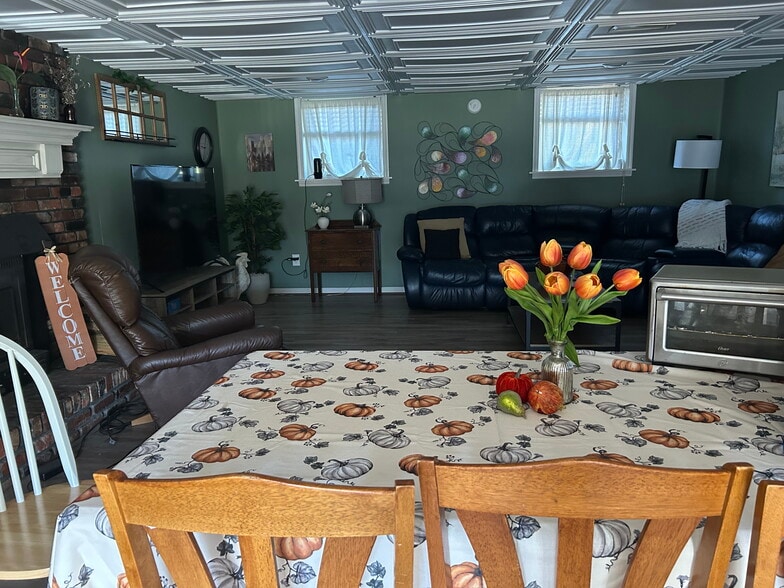 Kitchen to Den Area - 122 Tucker Dr