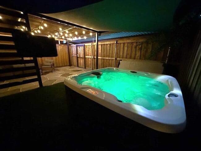 Building Photo - 5912 Harvest Hill Rd