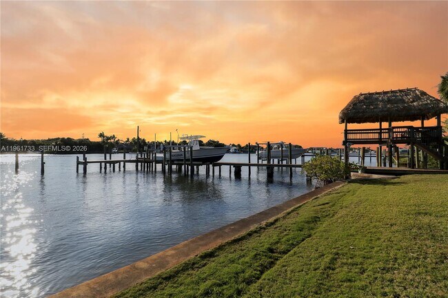 Building Photo - 19655 N Riverside Dr