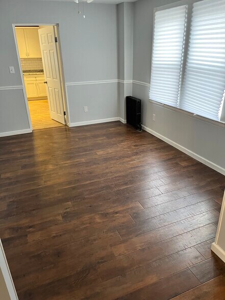 Main Living - 125 Weaver Ave