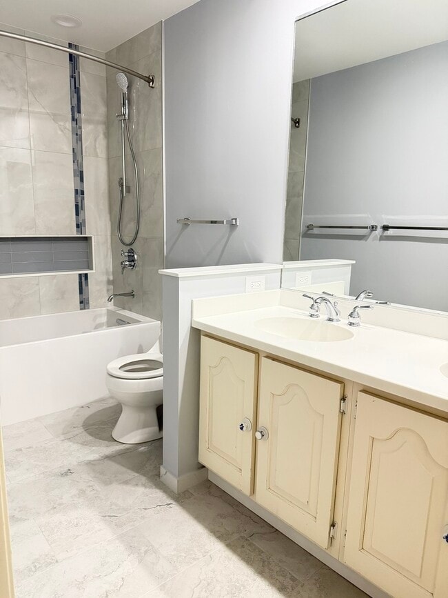 Building Photo - 145 Pine Tree Ln