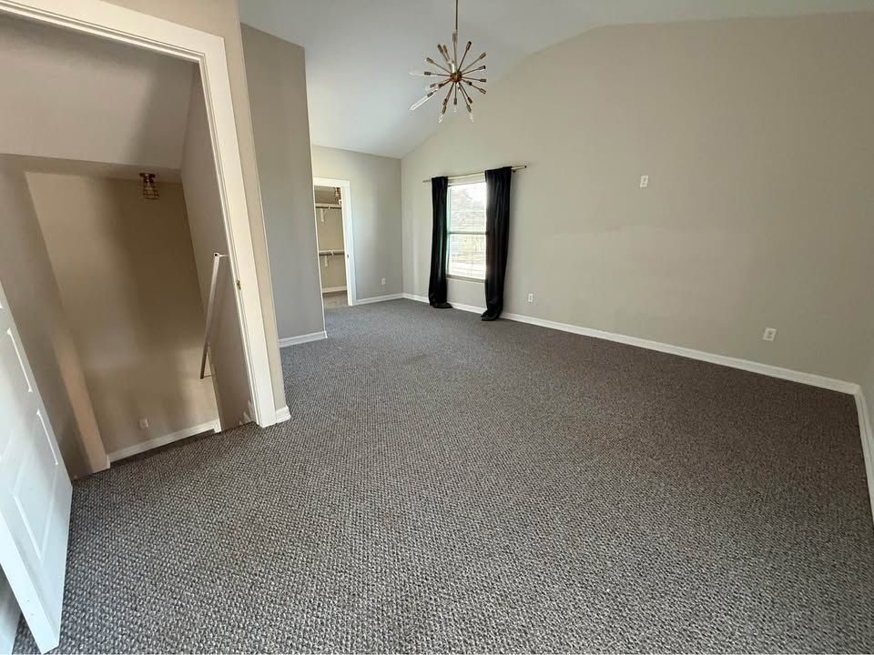 Building Photo - 233 S Iowa St