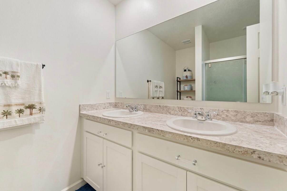 Building Photo - 12230 SW Rimini Way