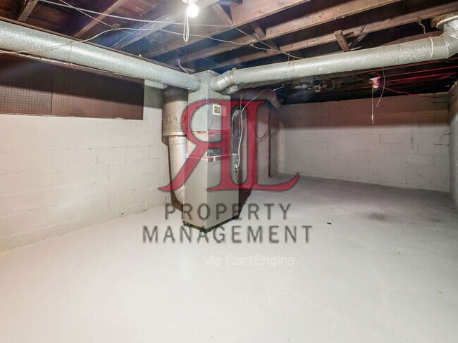 Building Photo - 439 Eldridge Ave