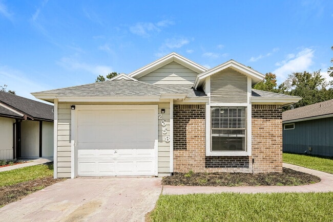 Primary Photo - 2658 Malibu Cir