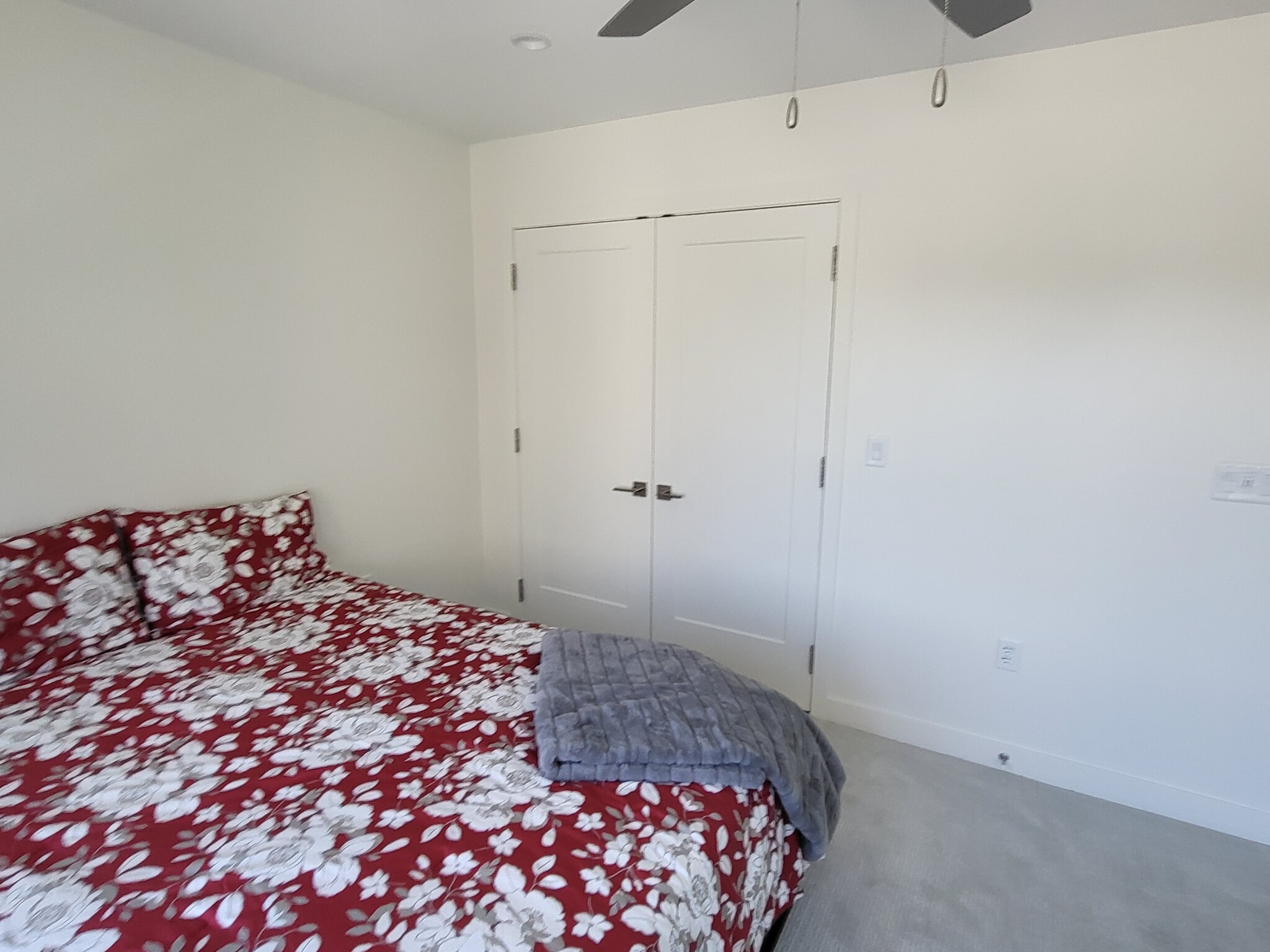 3rd floor bedroom - 822 7th St