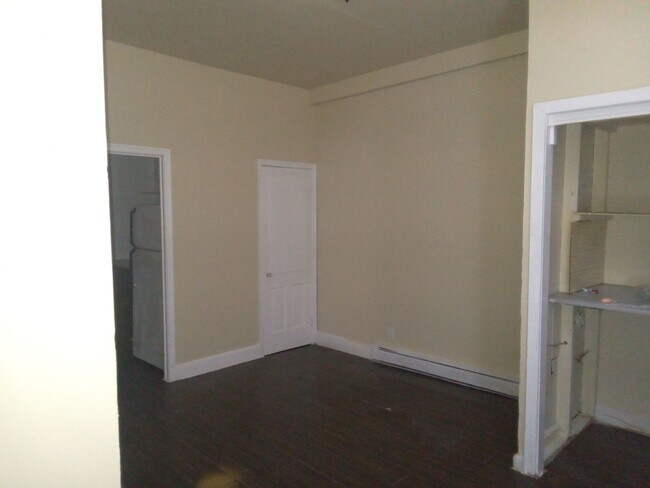 Building Photo - 42 N. 8th Street