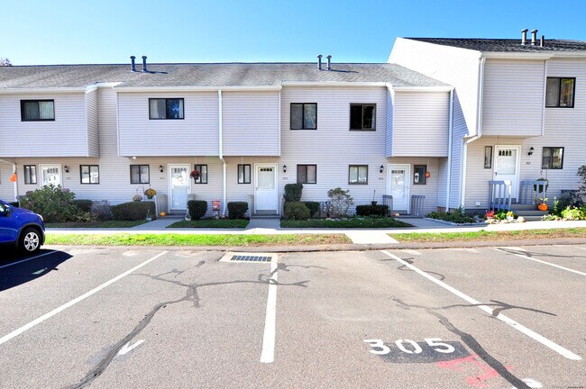 Building Photo - 305 Timber Ln