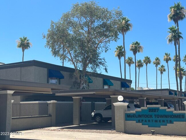 Primary Photo - 2211 S McClintock Dr