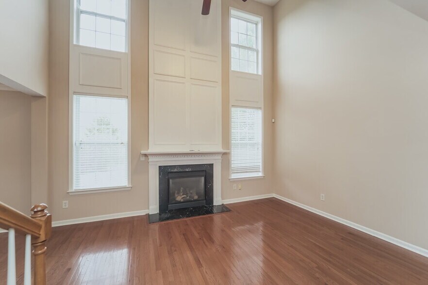 Building Photo - 14021 Mallard Lake Rd