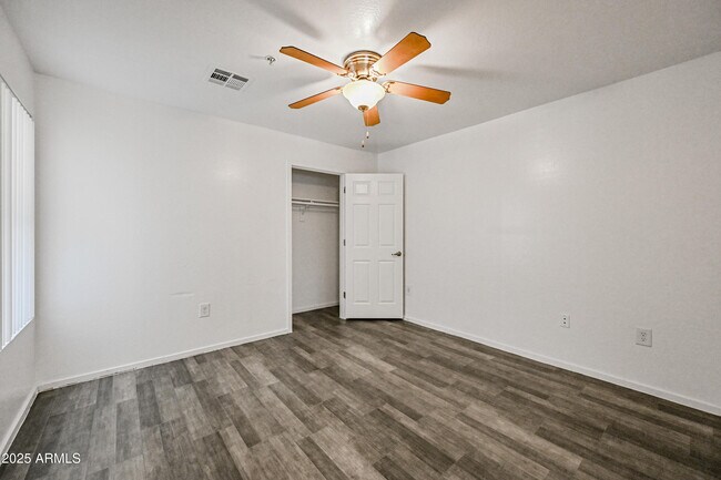 Building Photo - 3065 N 67th Ave