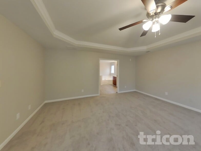 Building Photo - 18 Rockridge Dr