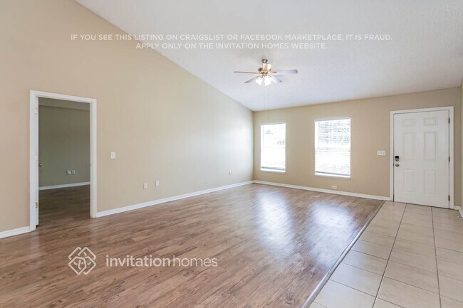 Building Photo - 1755 McFarlane Ave
