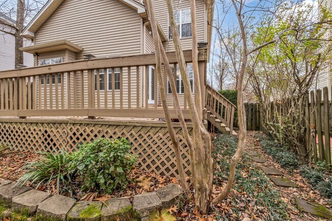 Building Photo - FOR LEASE - SINGLE FAMILY HOME IN HERMITAGE!