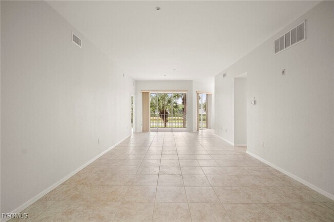 Building Photo - 9220 Belleza Way