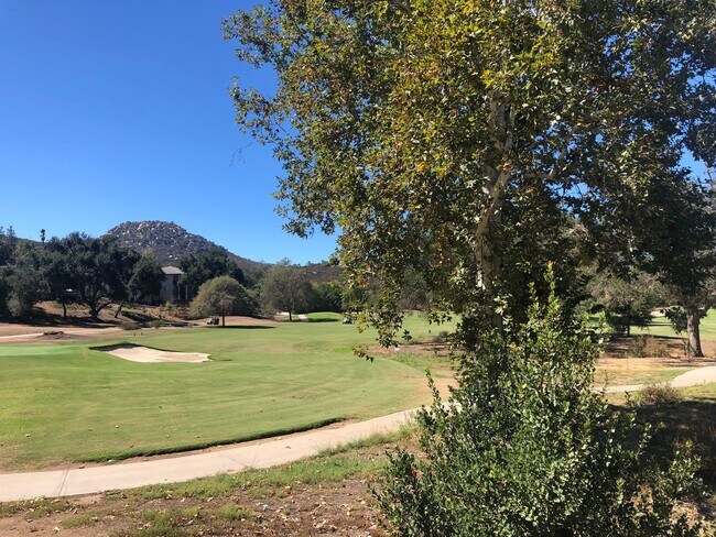 Building Photo - Gorgeous 3 Bed Home In San Diego Country Estates - Ramona