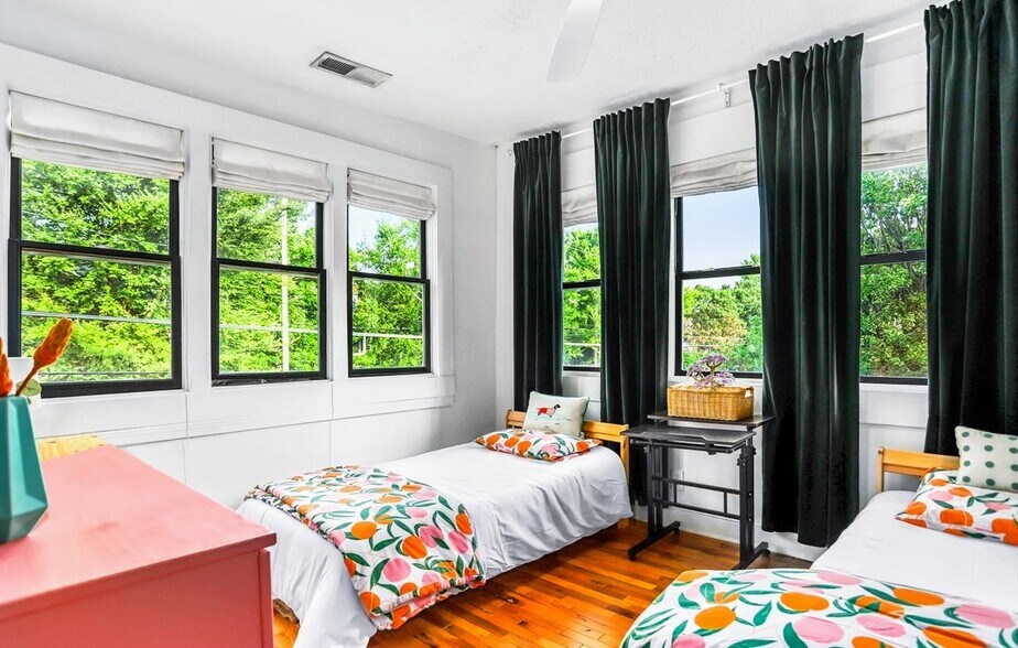 Bedroom 3 - 66 Howell St NE