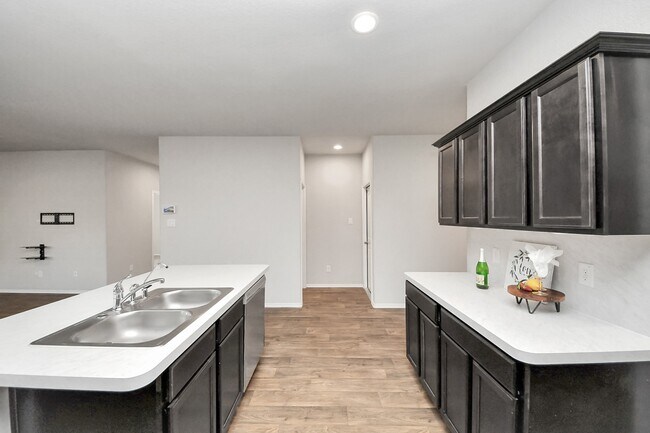 Building Photo - 21234 Bellaria Summit Trail