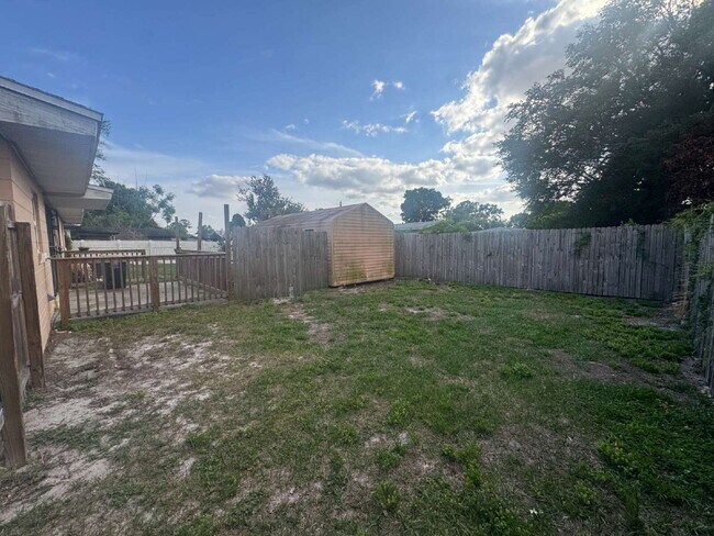 Building Photo - Cozy 3 Bedroom Home in Quiet Community | Hardwood Floors | Large Yard