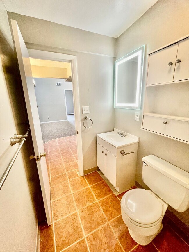 Building Photo - 332 Lehigh Avenue (Full Service)