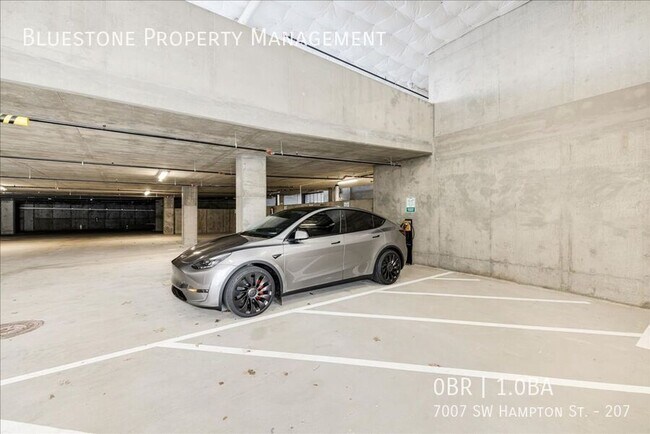 Building Photo - 7007 SW Hampton St