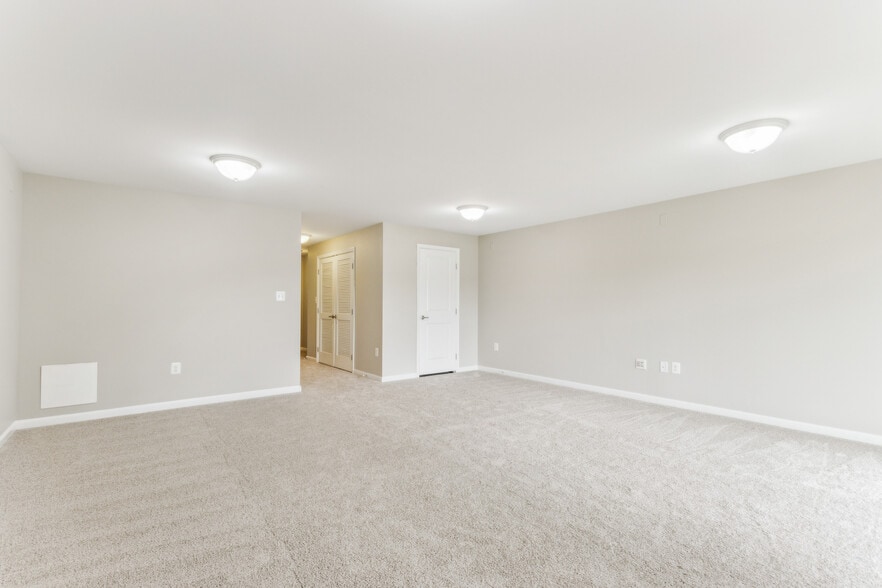 Family Room - 3107 Alliance Ct