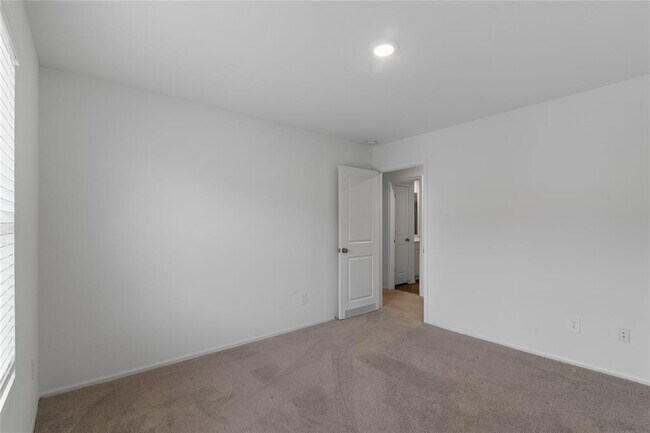 Building Photo - 3034 Twisted Myrtle Dr
