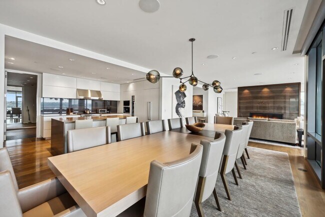 Building Photo - Millennium Tower - 2 bedrooms + den