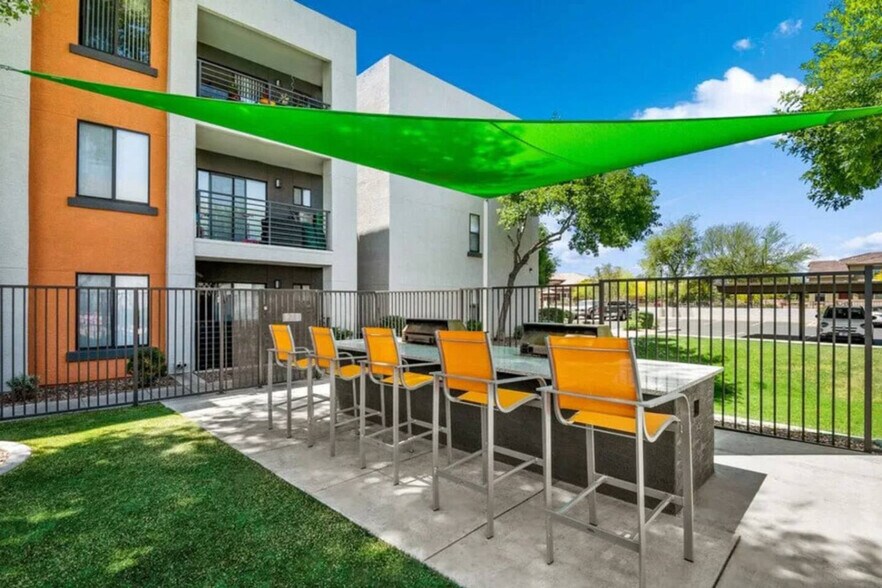 Building Photo - 15164 N 140th Dr