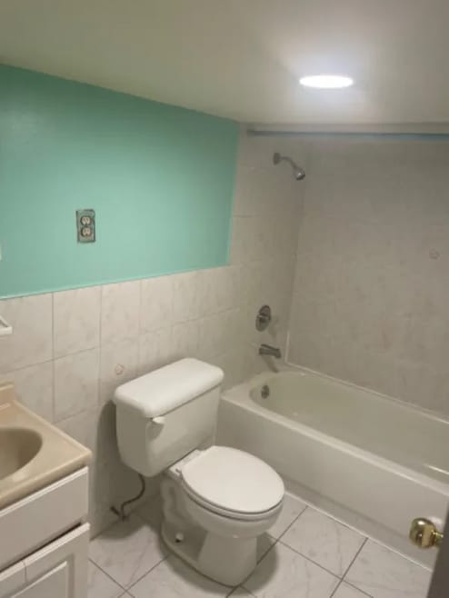 Building Photo - 146-38 175th St