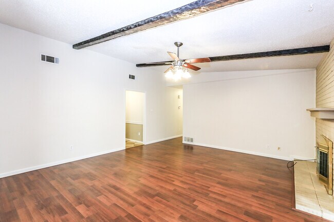 Building Photo - 6407 35th St