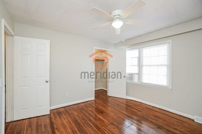 Building Photo - Charming 2-Bedroom Townhome in Prime West Ashley Location