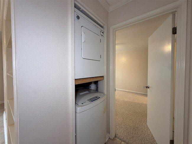 Building Photo - 2250 Bering Dr
