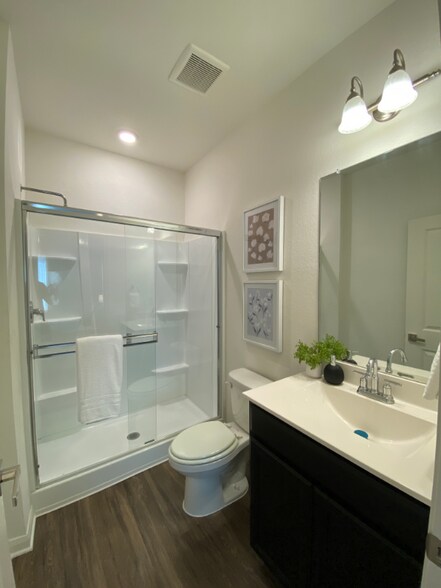 Building Photo - 5407 Malakoff Dr