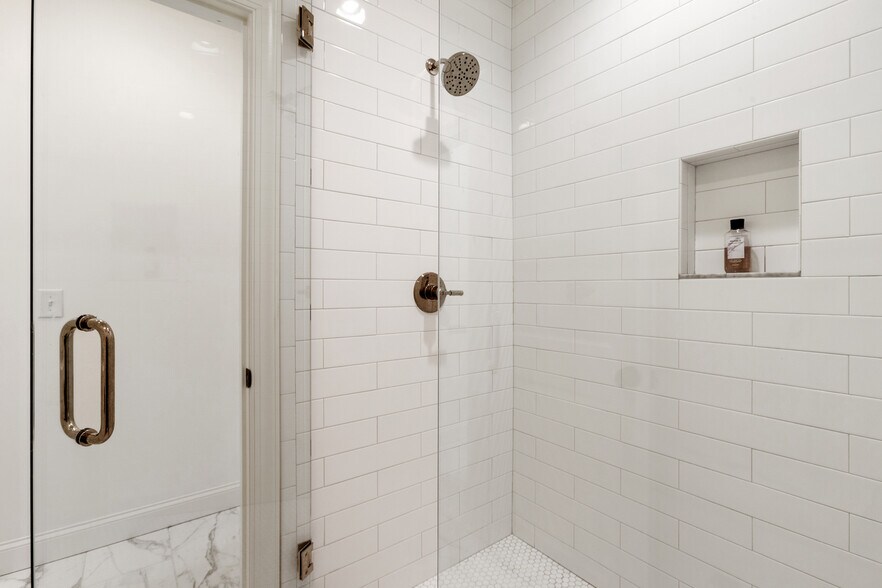 primary bathroom 1 - 688 Exchange St SE