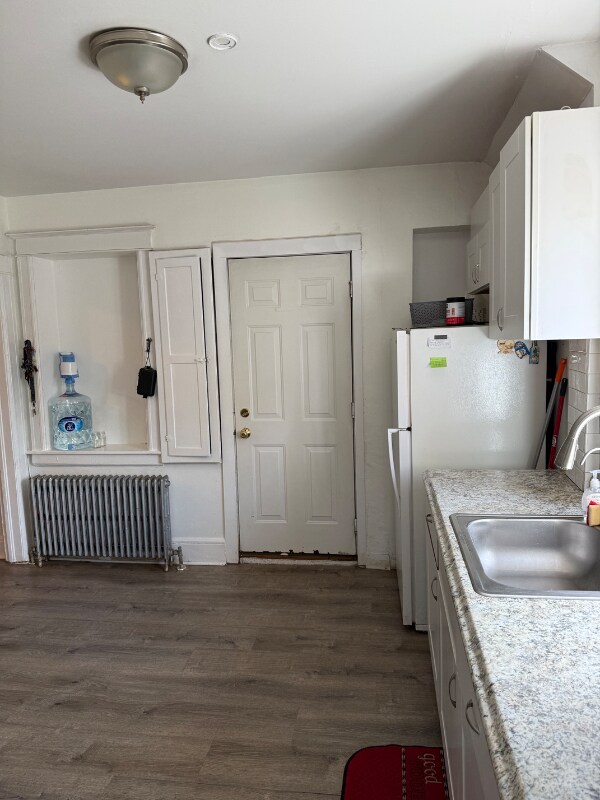 Building Photo - 8 Berges Ave