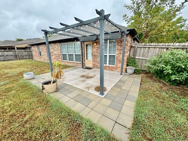 Building Photo - 8916 N 155th E Ave