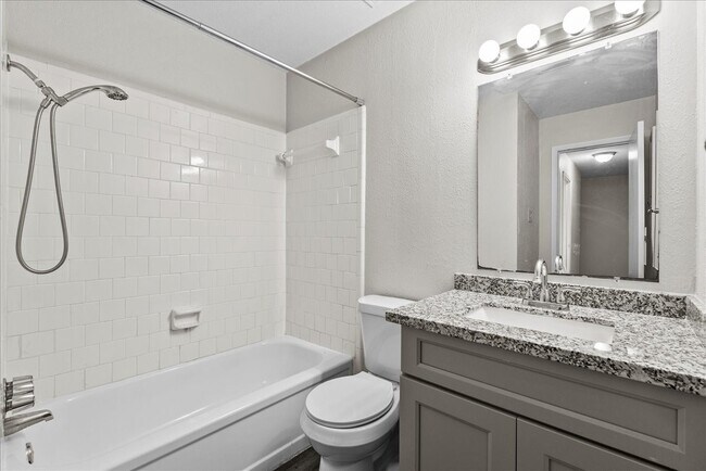 Building Photo - 1517 Bonanza Rd