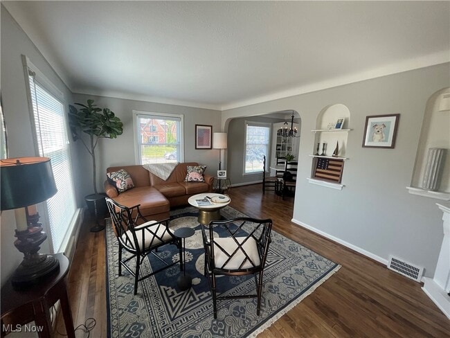 Building Photo - 15220 Rosemary Ave