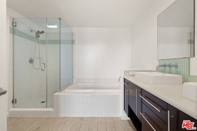 Building Photo - 13045 Pacific Promenade