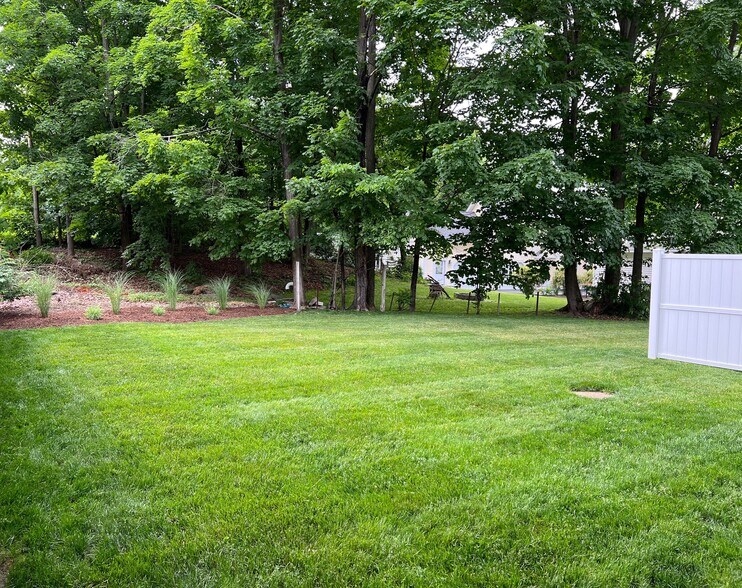 Building Photo - 5 Cross St