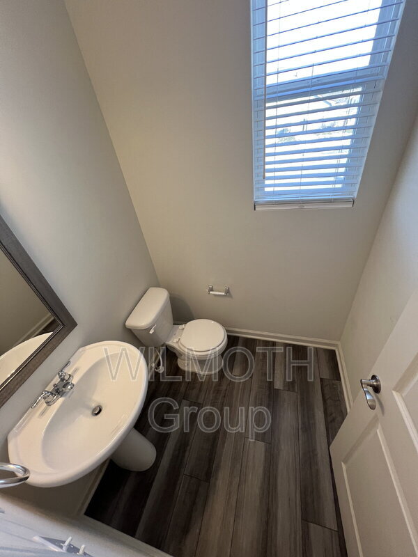 Building Photo - 5374 Noble Crossing Pkwy W