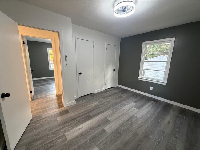 Building Photo - 1772 Martin Pl