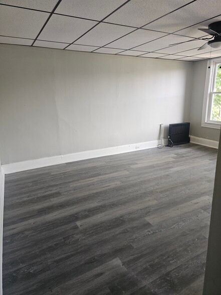 Building Photo - 529 Taylor Ave