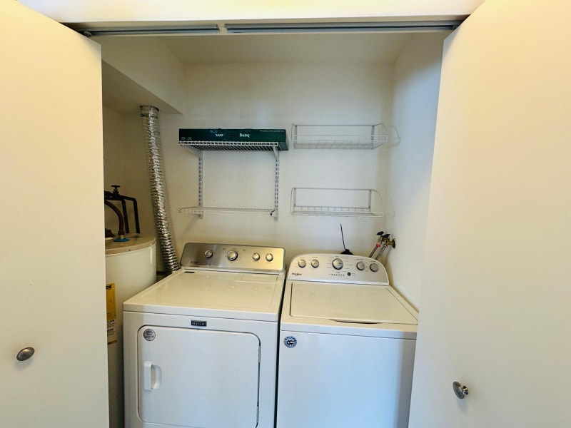 Building Photo - 1291 Jester Ct