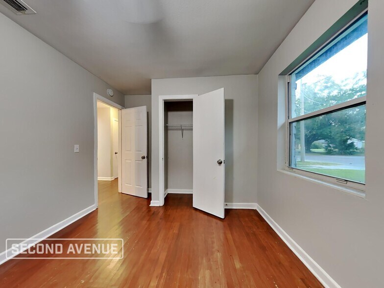 Building Photo - 3213 Brasque Dr