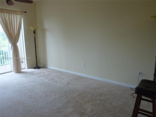 Building Photo - 3500 Oaks Clubhouse Dr