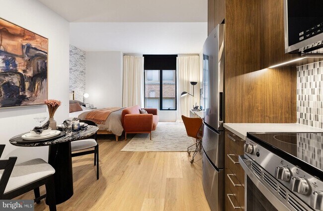 Building Photo - 210 S 12th Street Unit 2B-1-10B
