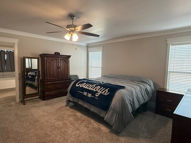 Building Photo - 1 Cheyenne Ct