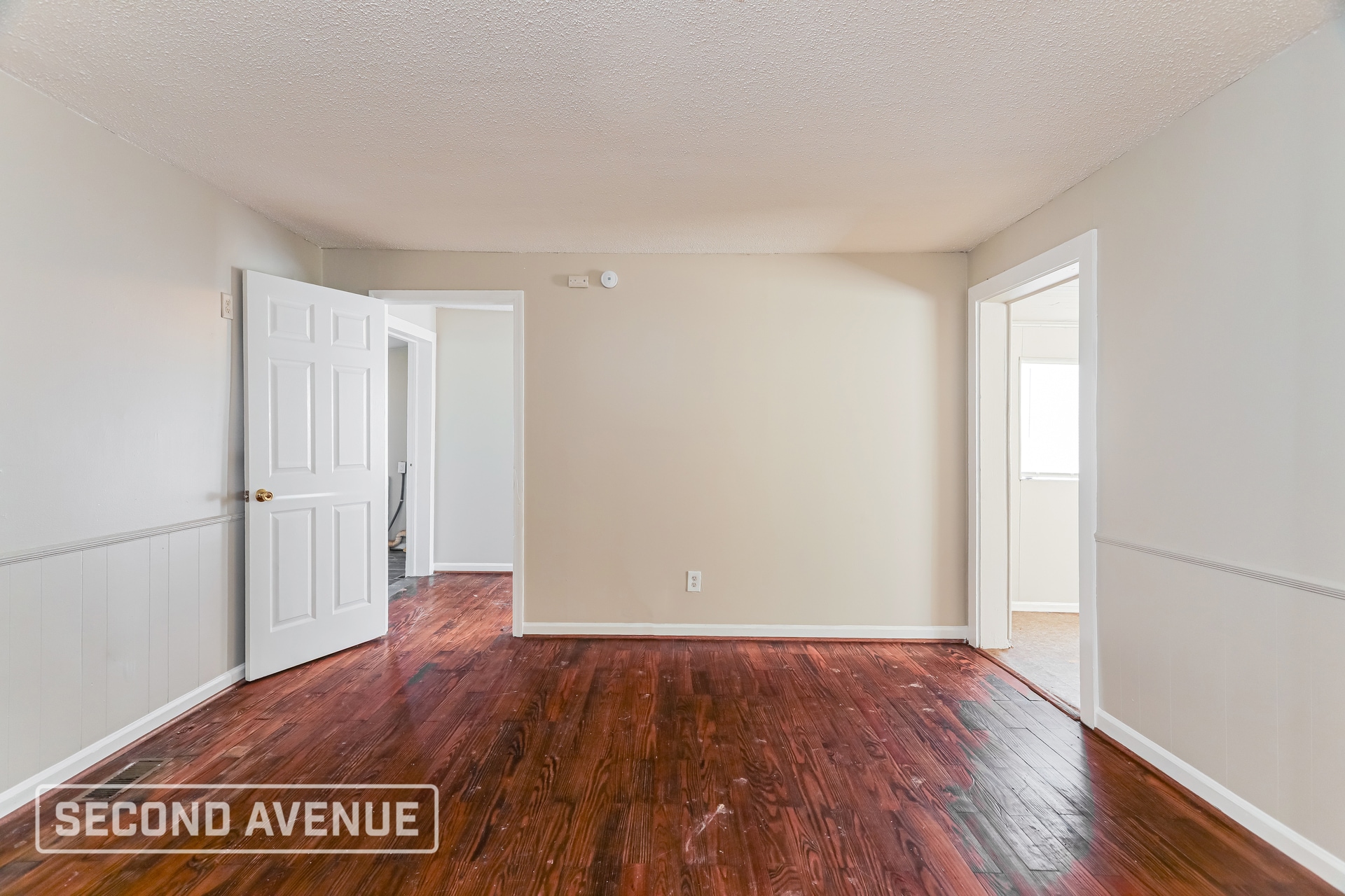 Building Photo - 208 Kentwood Ave